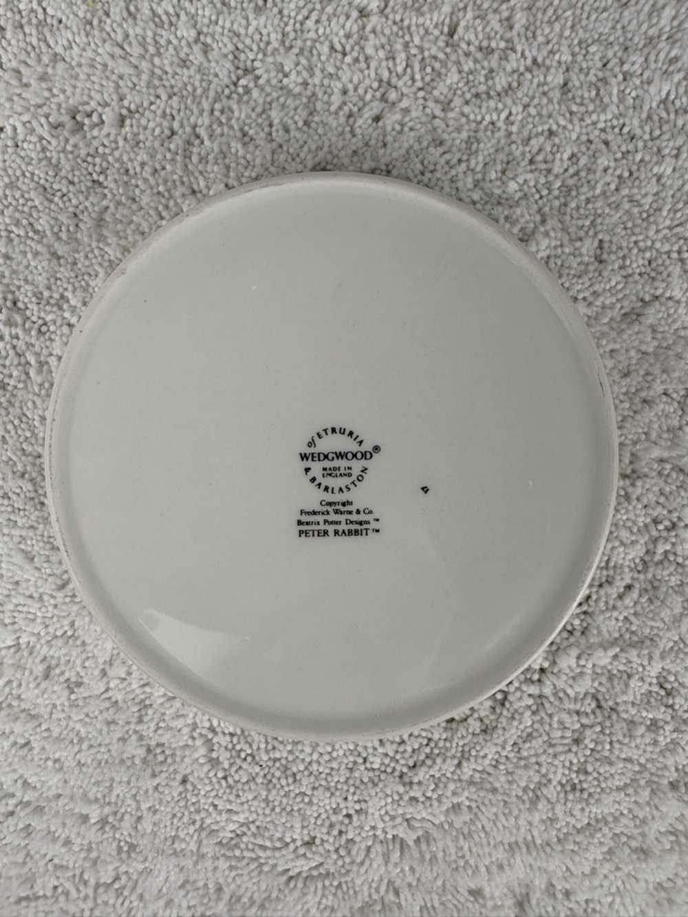 Vintage Wedgewood, Beatrix Potter, Peter Rabbit Child’s Porridge Bowl - Picture 2 of 2